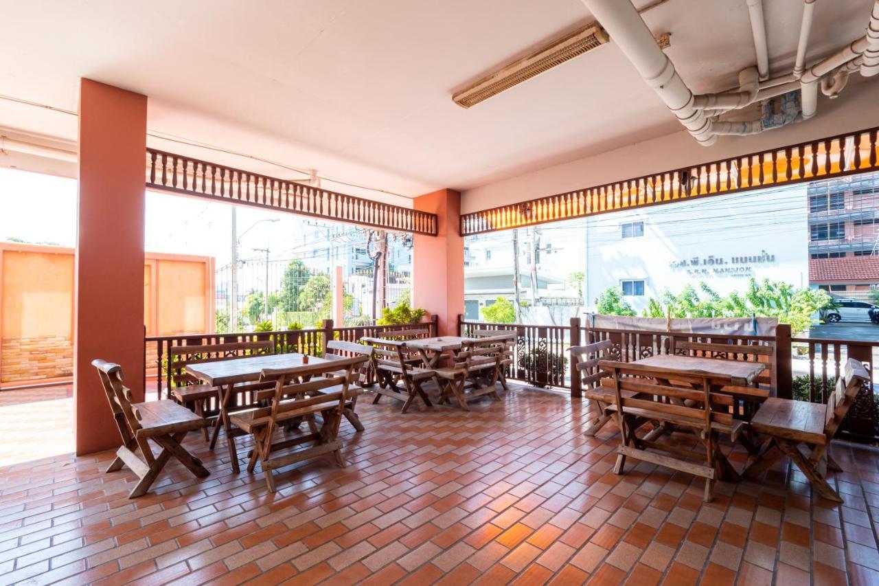Reddoorz Navin Mansion 3 Pattaya Ξενοδοχείο Εξωτερικό φωτογραφία