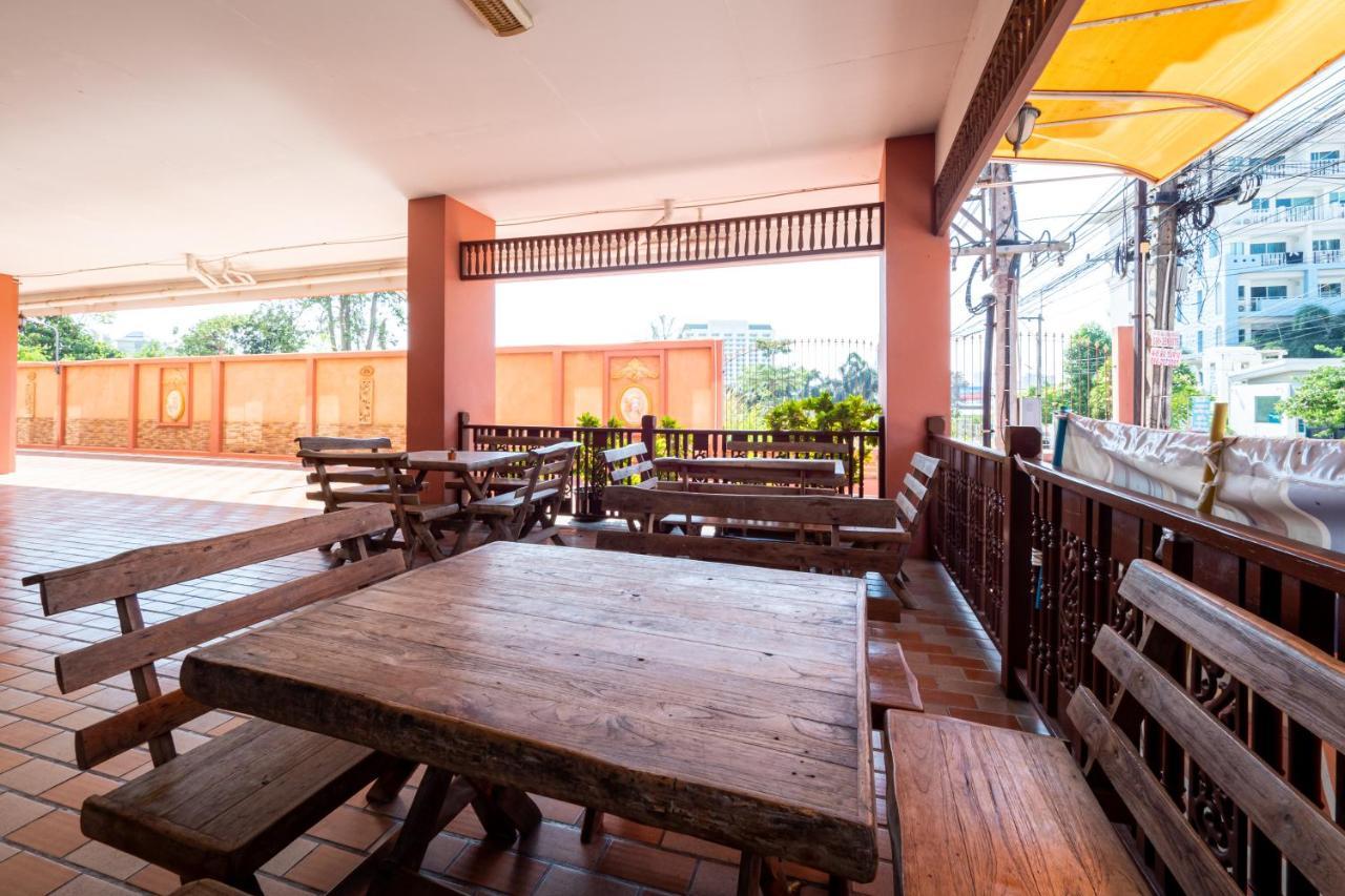 Reddoorz Navin Mansion 3 Pattaya Ξενοδοχείο Εξωτερικό φωτογραφία