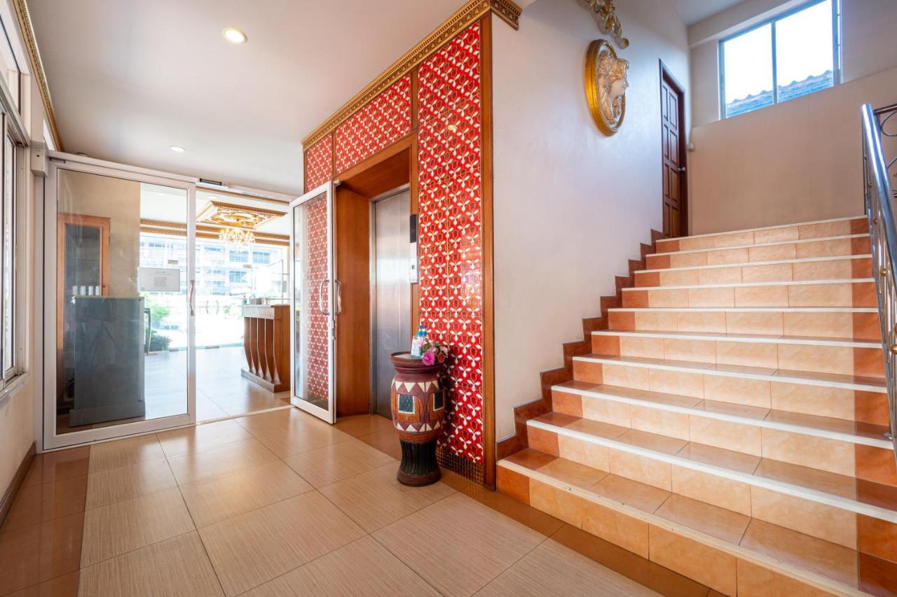 Reddoorz Navin Mansion 3 Pattaya Ξενοδοχείο Εξωτερικό φωτογραφία
