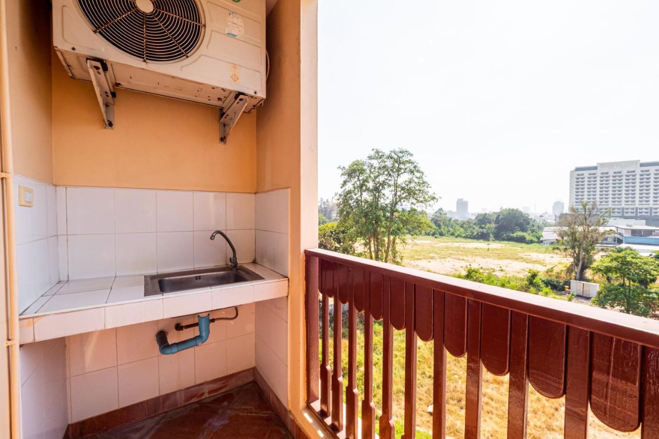 Reddoorz Navin Mansion 3 Pattaya Ξενοδοχείο Εξωτερικό φωτογραφία