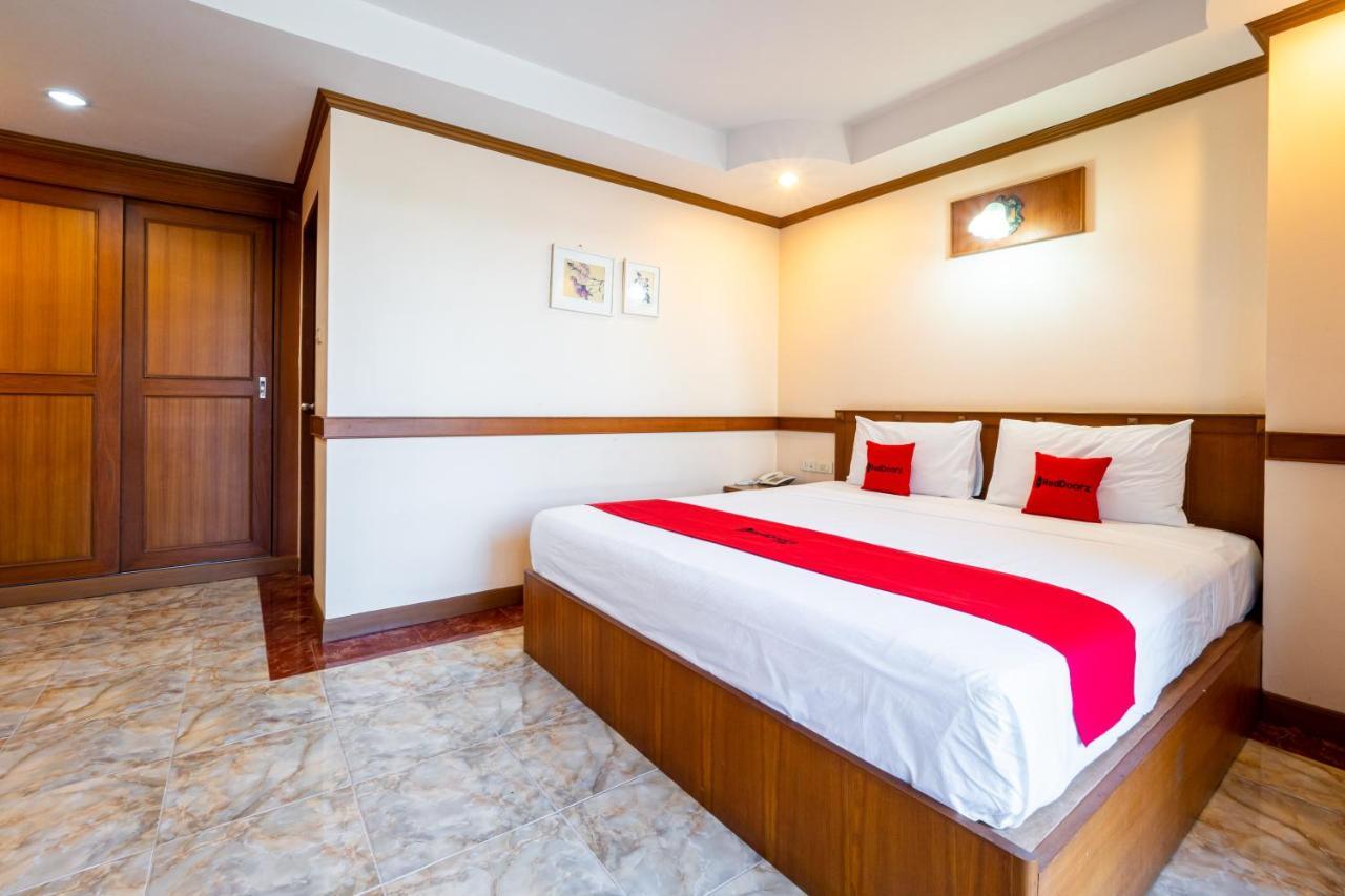 Reddoorz Navin Mansion 3 Pattaya Ξενοδοχείο Εξωτερικό φωτογραφία
